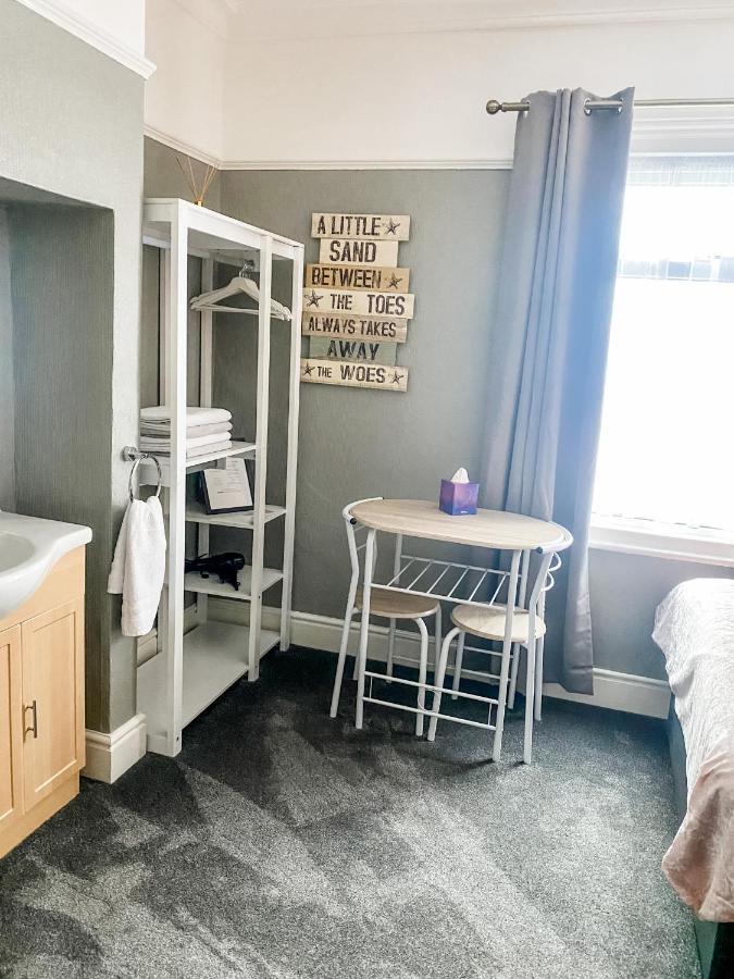The Promenade Rooms Rhyl Ngoại thất bức ảnh